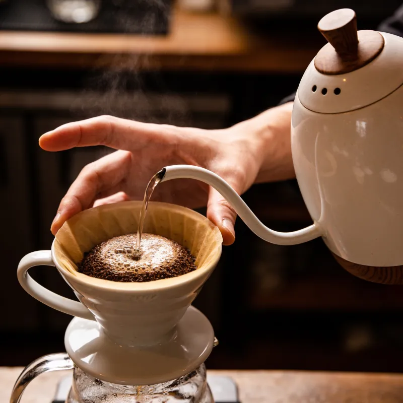 Заваривание фильтр-кофе в воронке V60