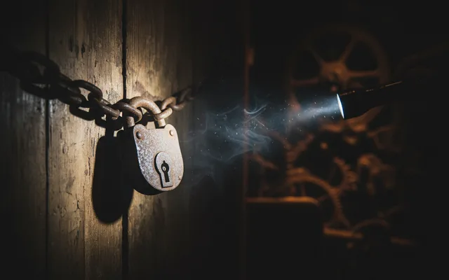 ЗАТВОР — превью работы